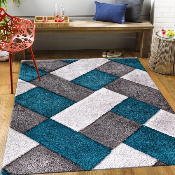 Orion geometric shaggy rug in Emerald
