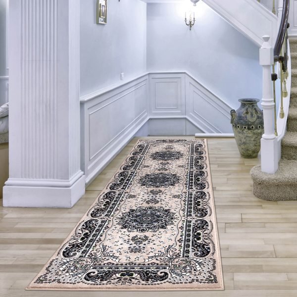 Rada traditional floral rug in Beige