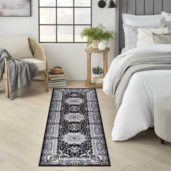 Rada traditional floral rug in Black