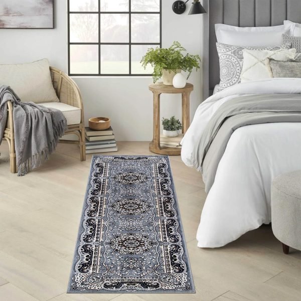 Rada traditional floral rug in Grey
