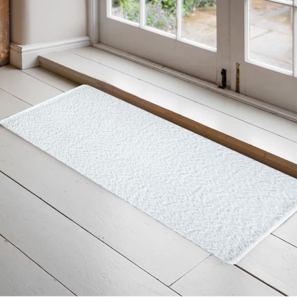 Natty plain shaggy rug in White