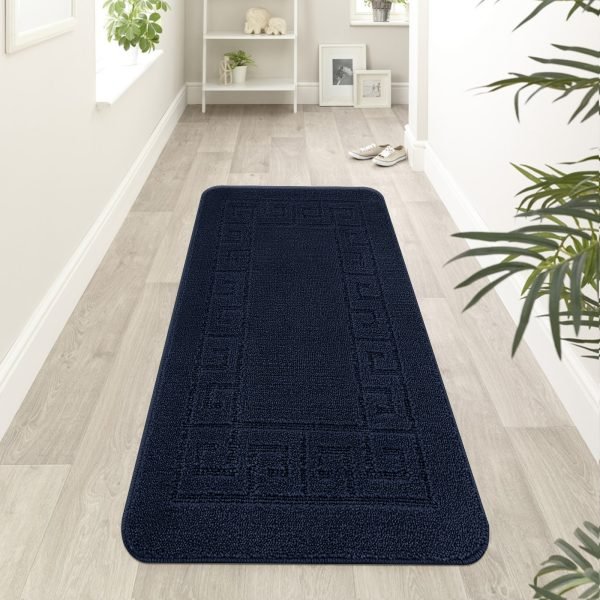 Rocco plain rug in Navy
