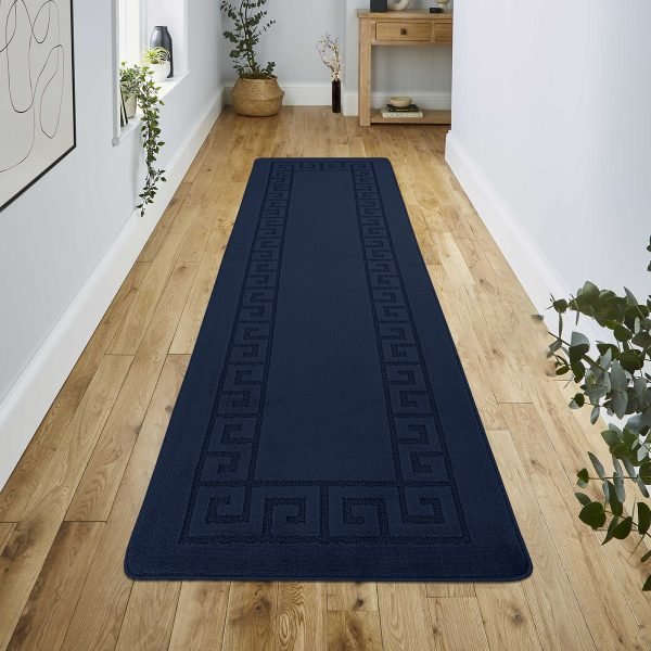 Rocco plain rug in Navy