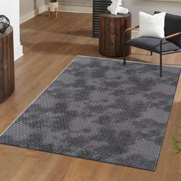 Mosaic geometric rug in Anthracite