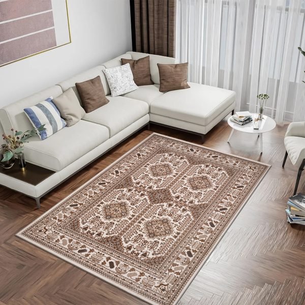 Zinat traditional rug in Cream