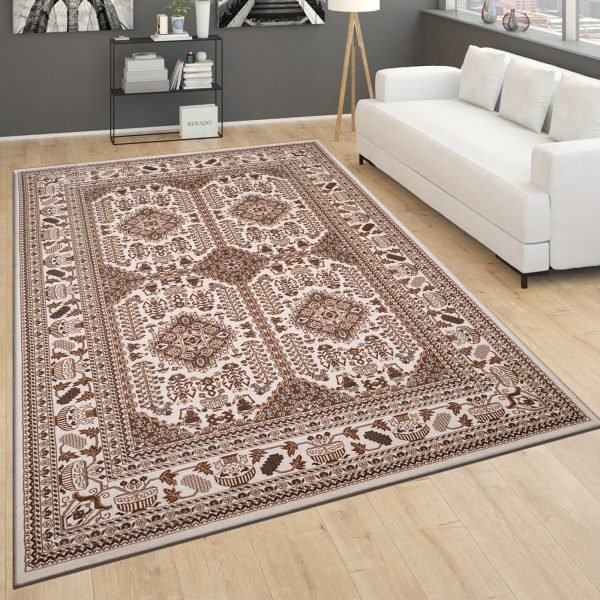 Zinat traditional rug in Cream