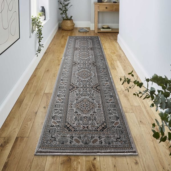 Zinat traditional rug in Grey