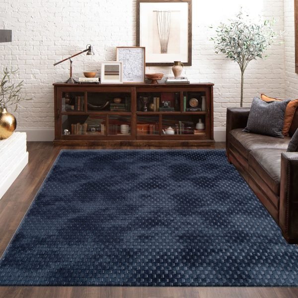 Mosaic geometric rug in Navy