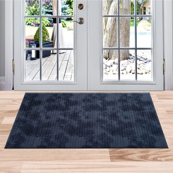 Mosaic geometric rug in Navy