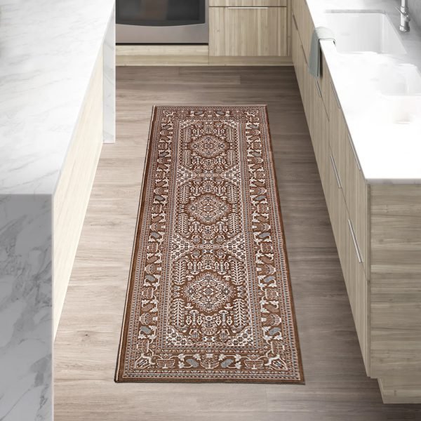 Zinat traditional rug in Beige