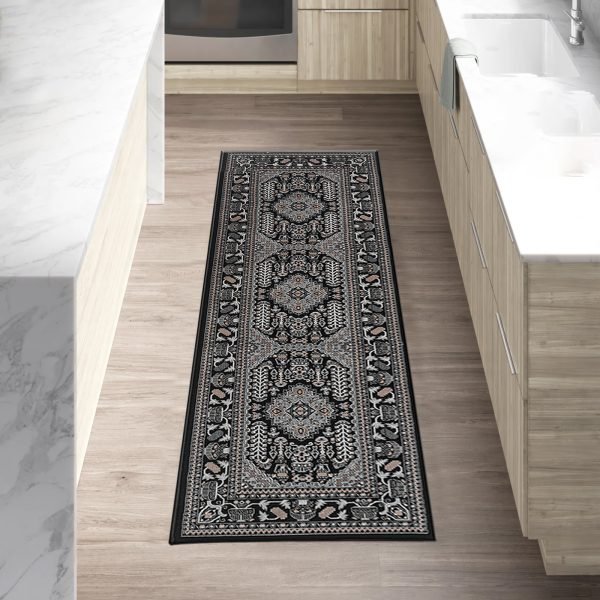 Zinat traditional rug in Black