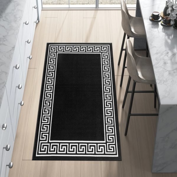 Greeky bordered rug in Black White
