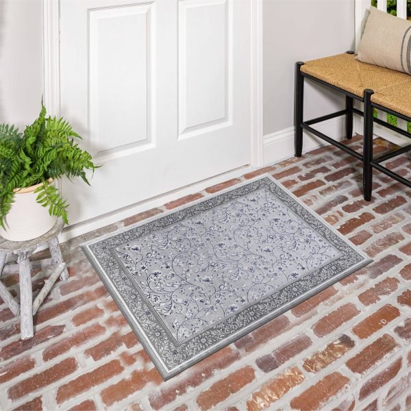 Marco traditional floral rug in Blue