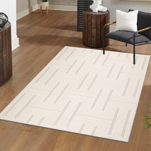 Luna geometric rug in Cream
