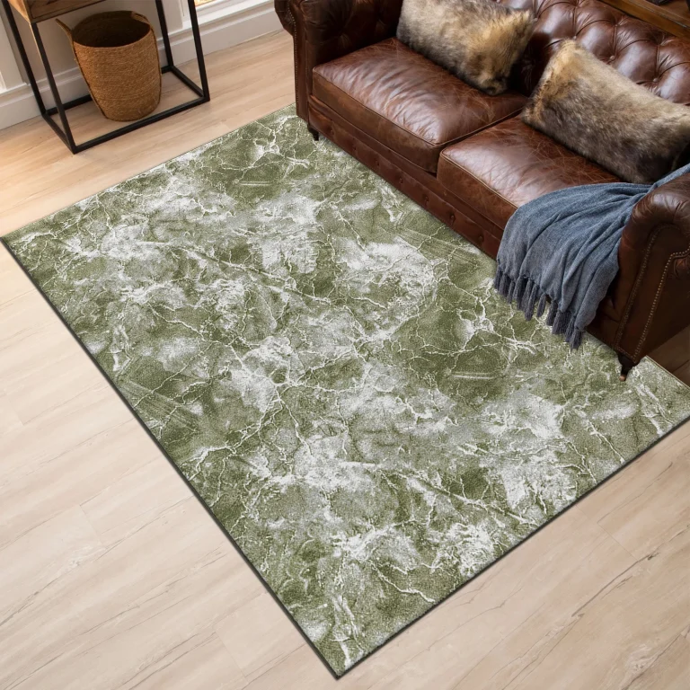 Green marble-effect rug